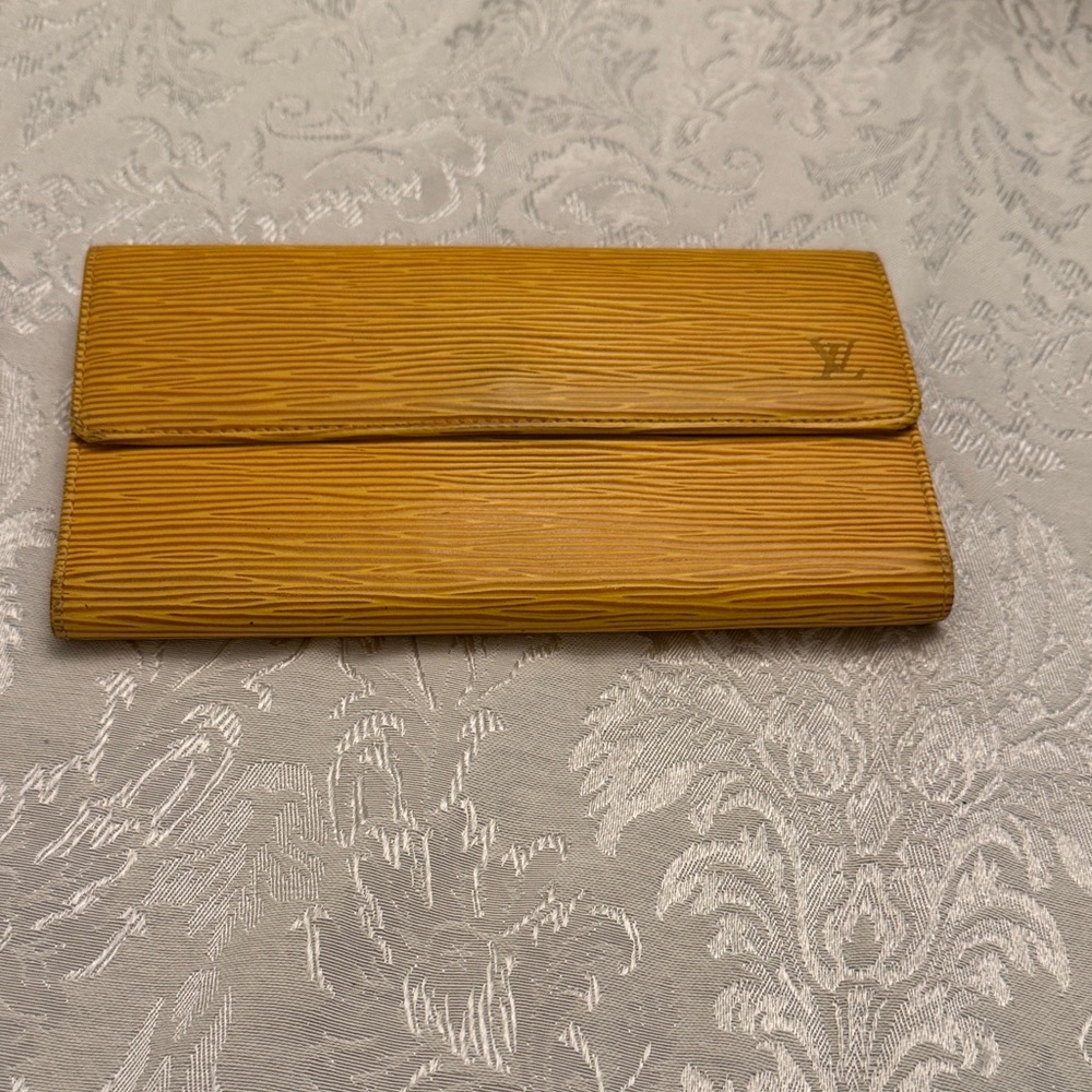 Louis Vuitton Epi yellow Wallet